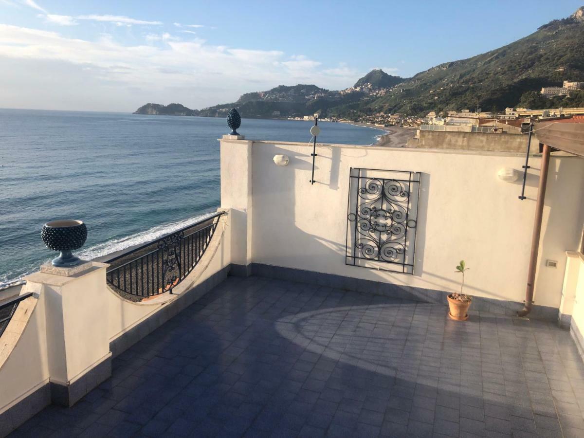 Locazione Turistica F.G. Rando Apartment Letojanni Bagian luar foto